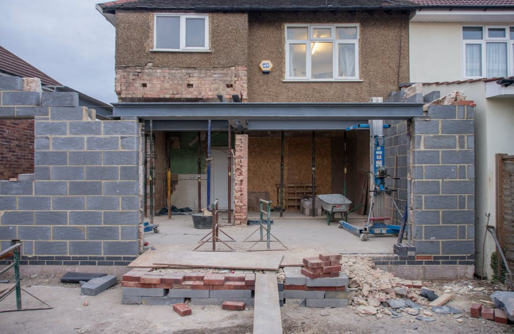 Aanbouw plannen: van eerste idee tot oplevering